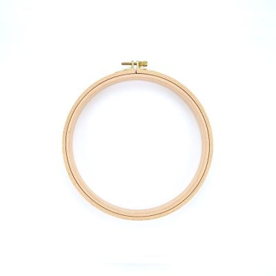 NURGE EMBROIDERY HOOP - WOODEN SCREWED 24MM